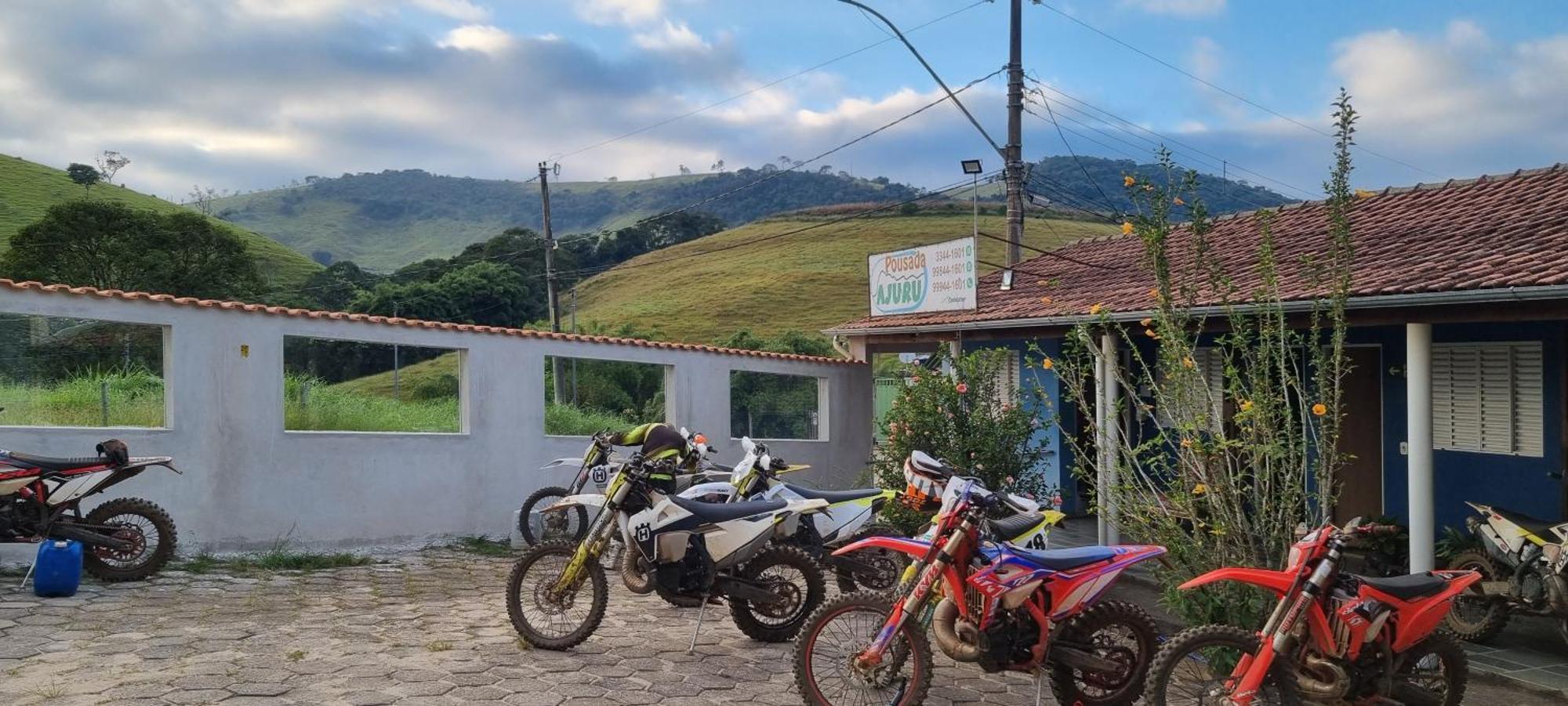 Pousada Ajuru - Aiuruoca-Mg Exterior photo